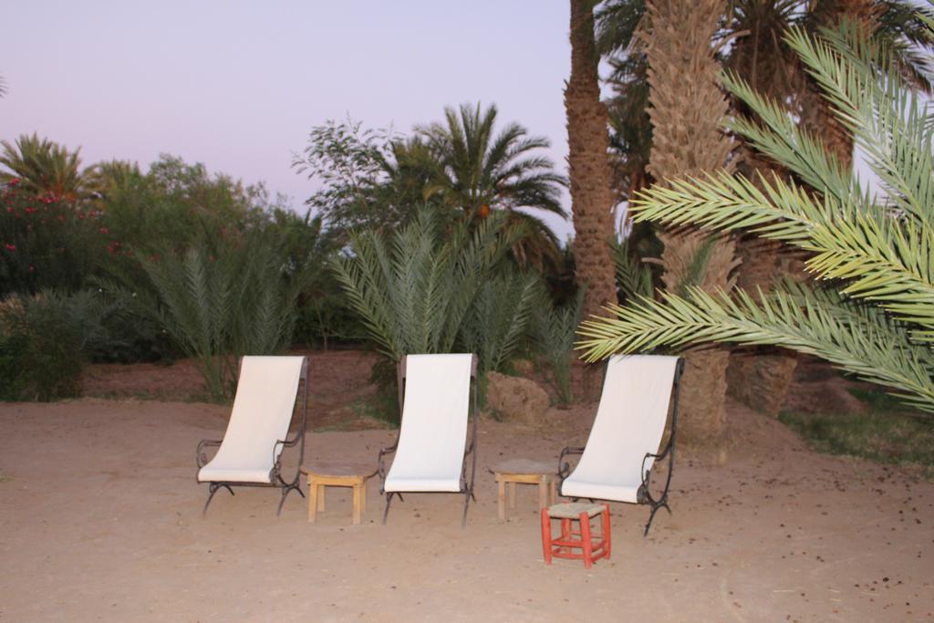 Bed and Breakfast Dar Paru M'Hamid Esterno foto